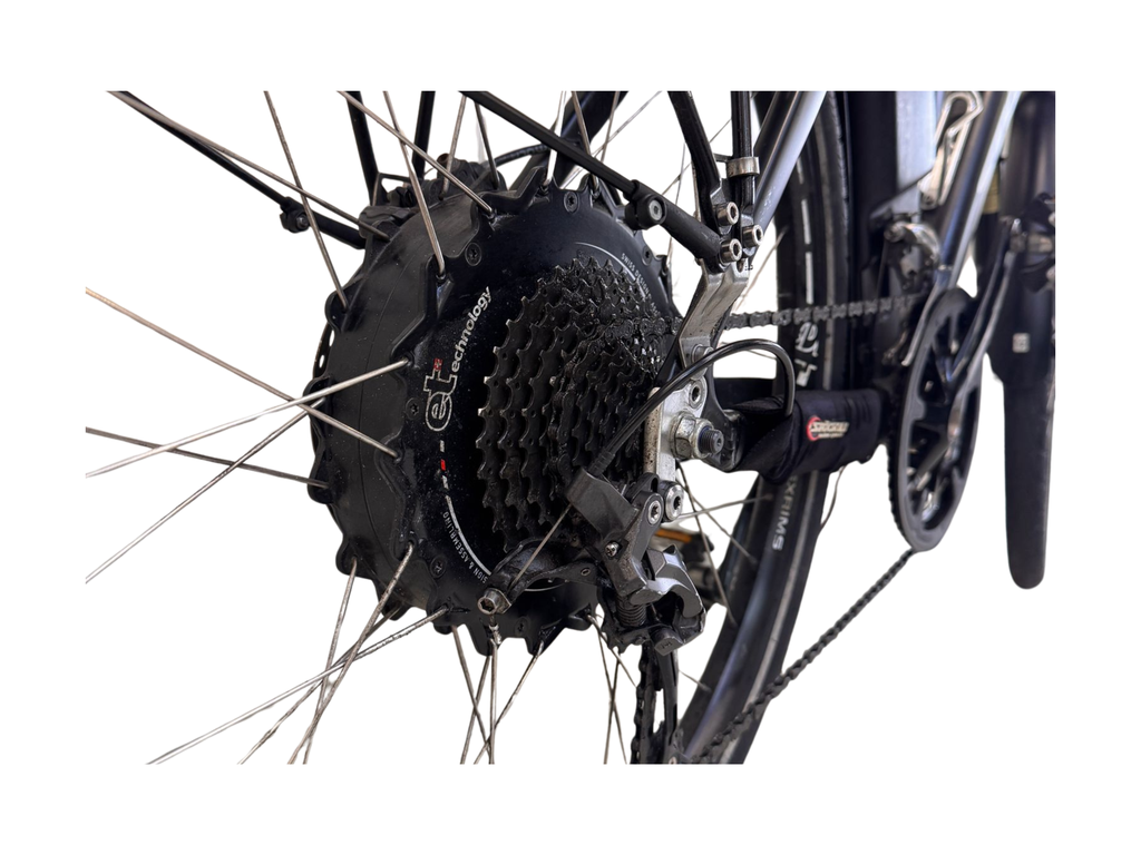 Stöckli ET1 – M – schwarz – 45km/h GEBRAUCHT (ohne Batterie)